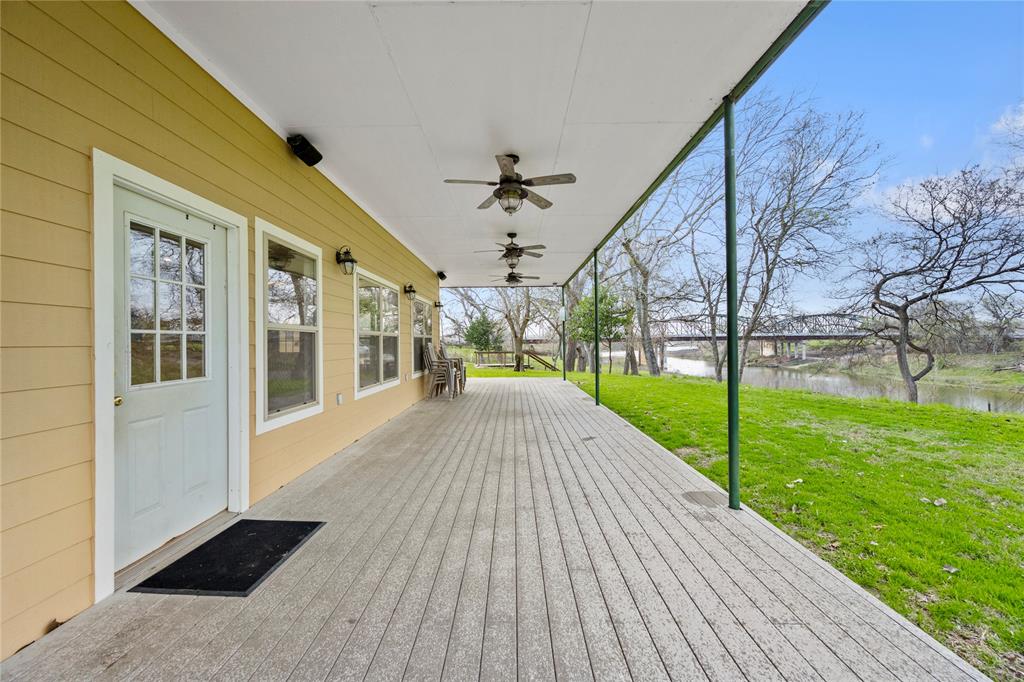 804 Robson Street, Columbus, Texas image 3