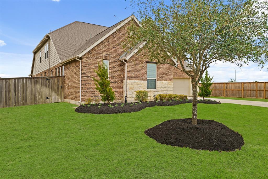 6602 Windy Hills Lane, Katy, Texas image 3