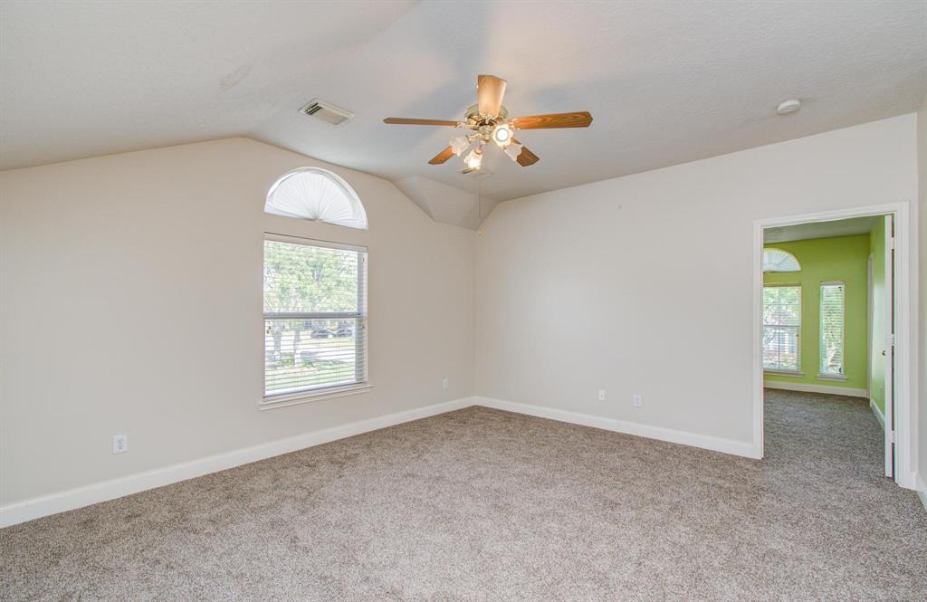 2210 Waters Edge Lane, League City, Texas image 27