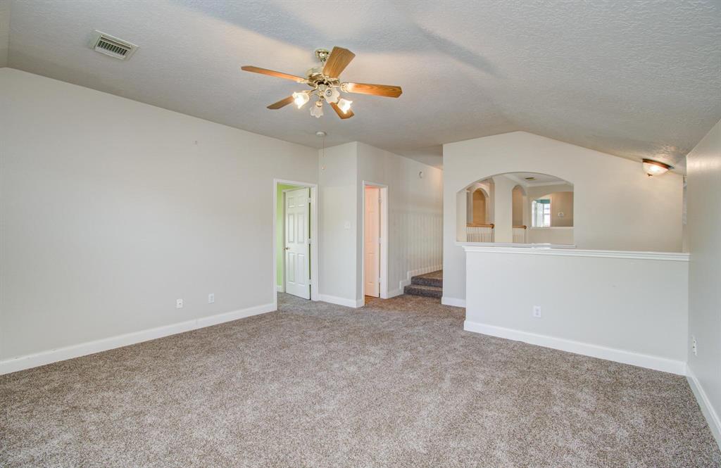 2210 Waters Edge Lane, League City, Texas image 29