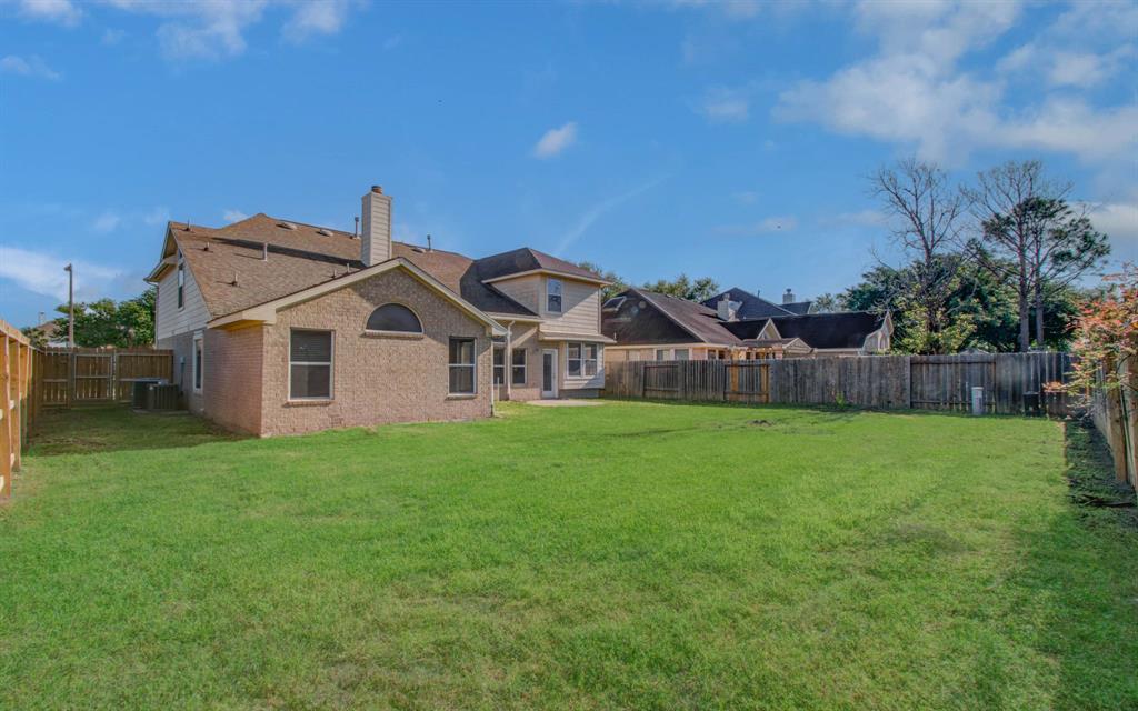 2210 Waters Edge Lane, League City, Texas image 44