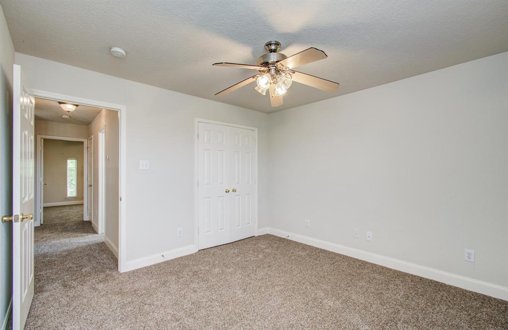 2210 Waters Edge Lane, League City, Texas image 40