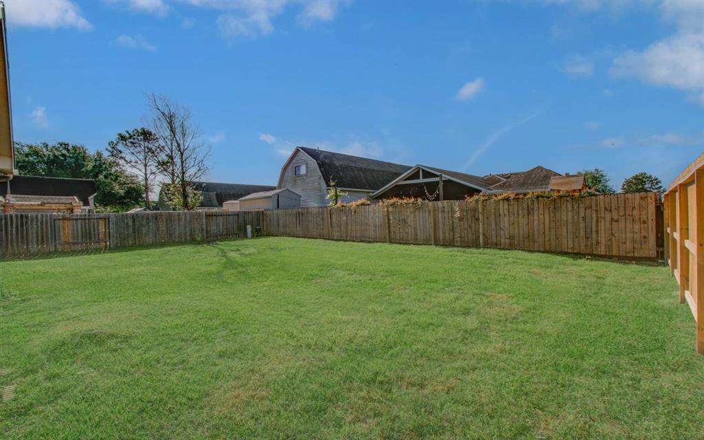 2210 Waters Edge Lane, League City, Texas image 45