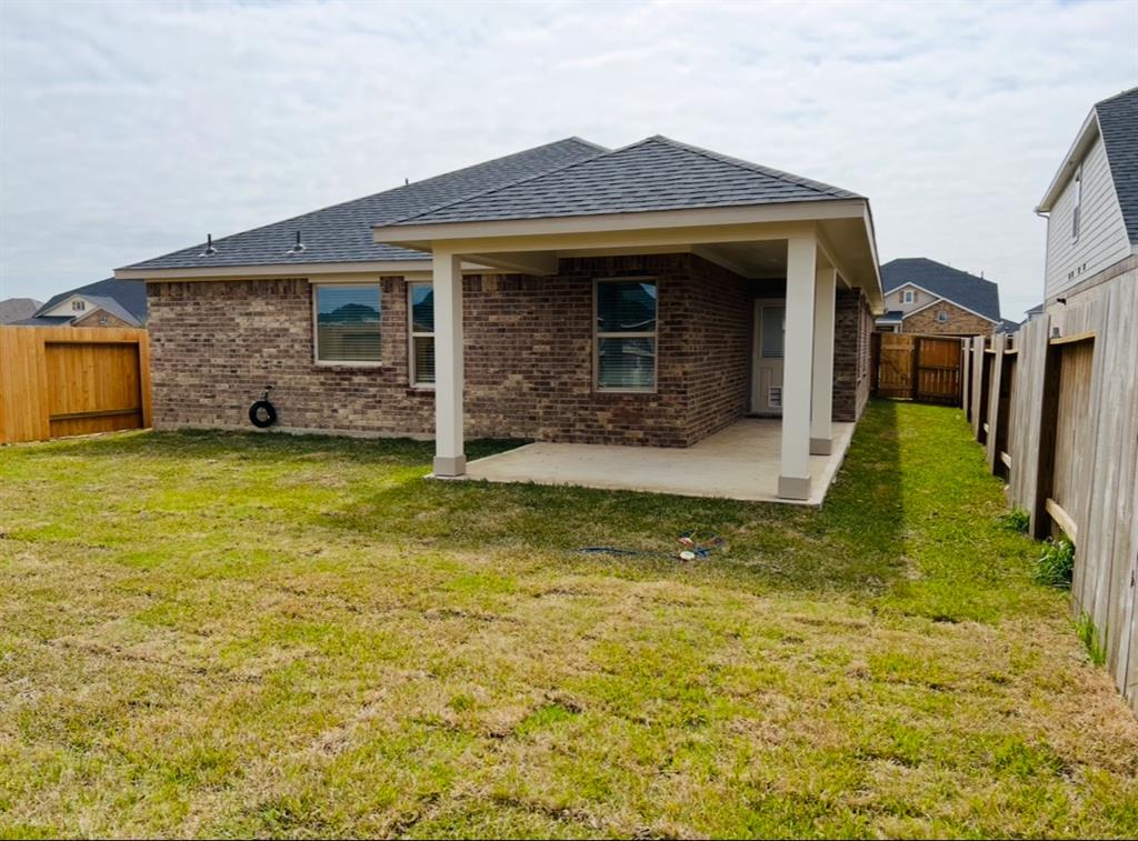 2338 Vanessa Cay Lane, La Porte, Texas image 32