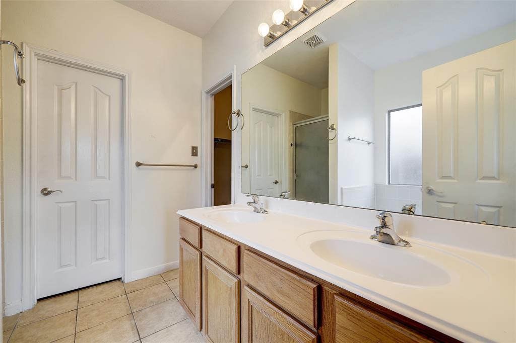 32006 Annice Lane, Pinehurst, Texas image 16