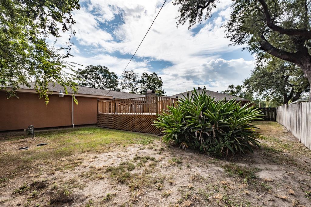 204 Forrest St Street, Baytown, Texas image 32