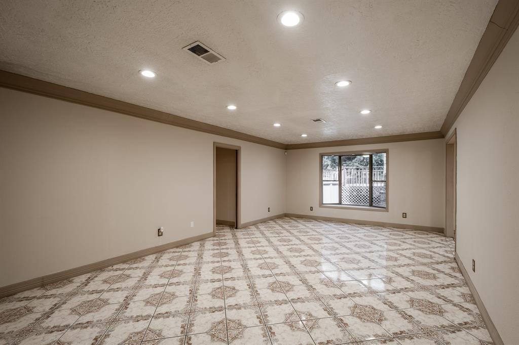 204 Forrest St Street, Baytown, Texas image 8