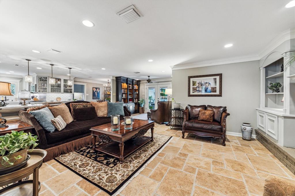 10010 Briar Forest Drive, Houston, Texas image 10