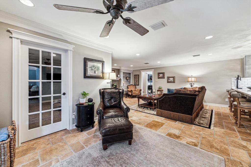 10010 Briar Forest Drive, Houston, Texas image 12