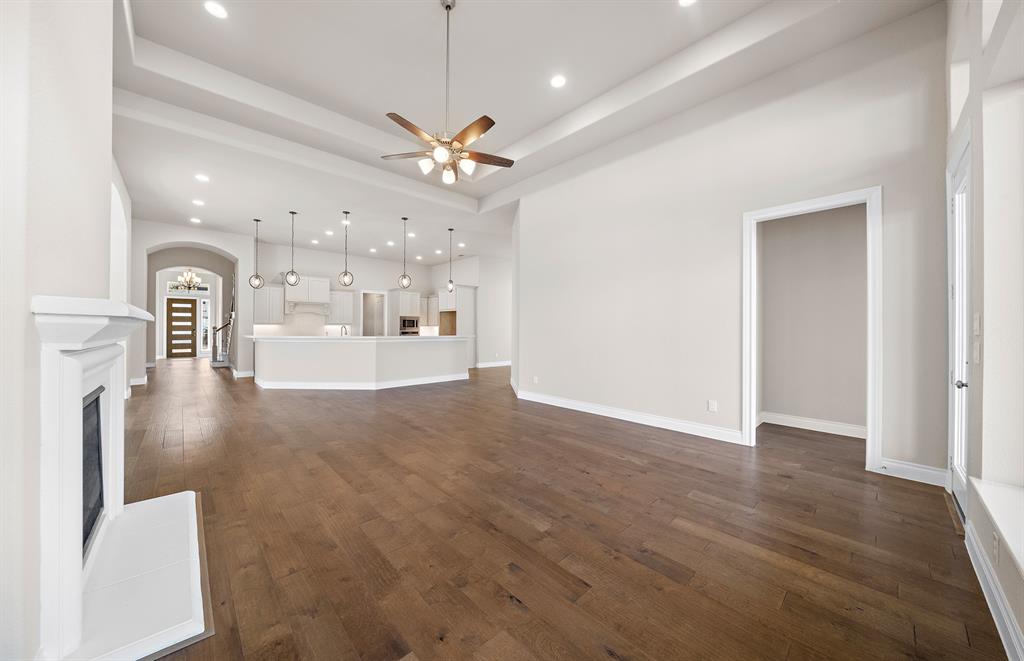 21610 Hummingbird Bush Drive, Cypress, Texas image 24