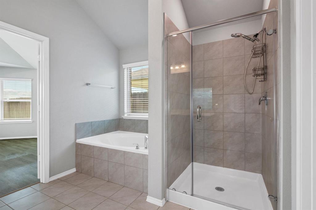 2314 Brickfielder Lane, Baytown, Texas image 23