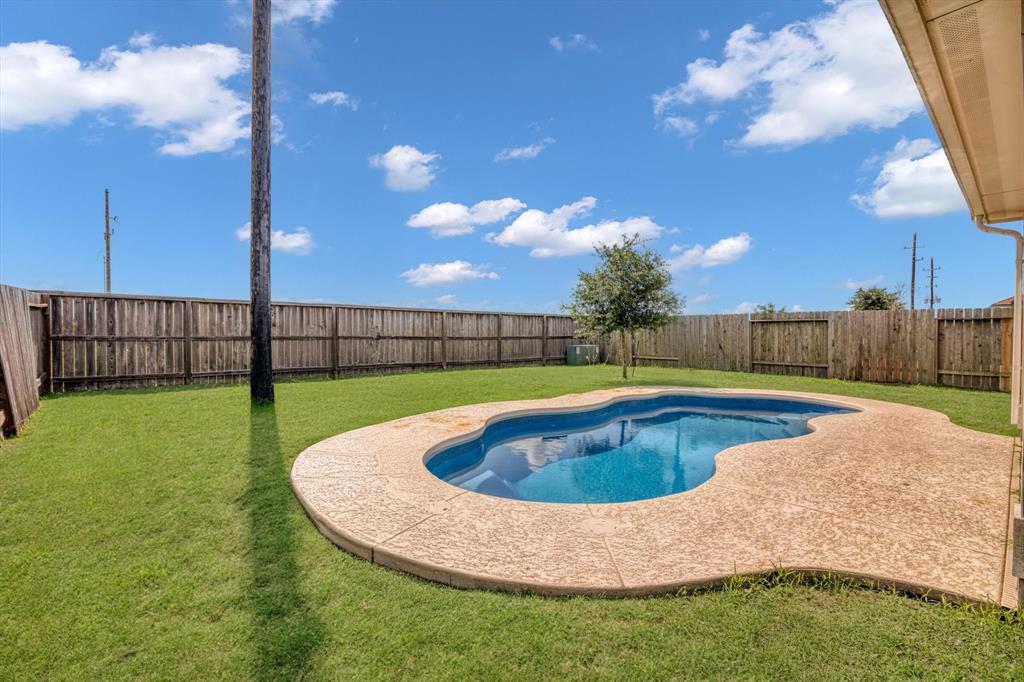 2314 Brickfielder Lane, Baytown, Texas image 37