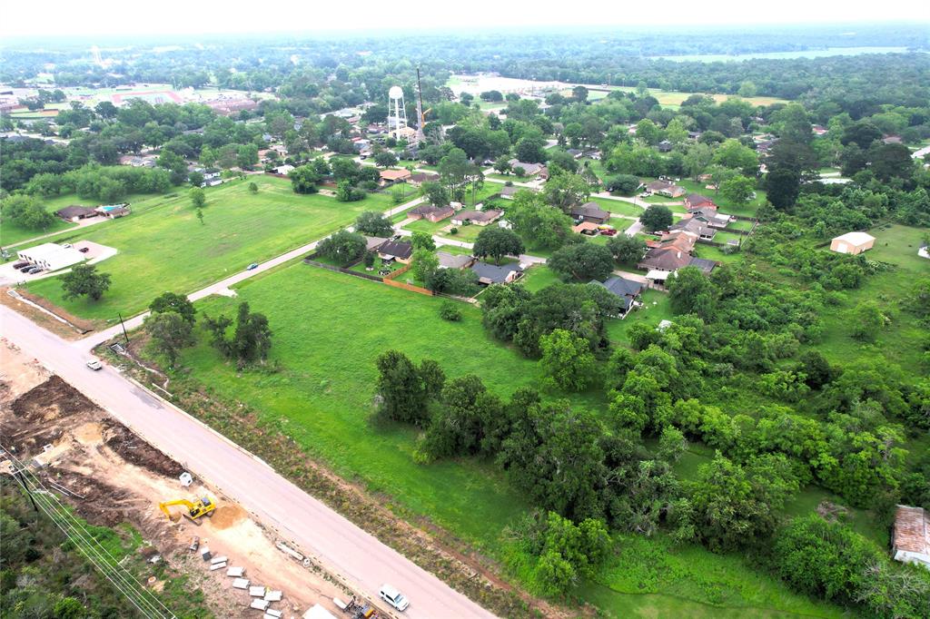 W Meadow Lane, West Columbia, Texas image 7