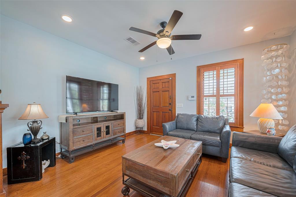 1715 Mechanic Street, Galveston, Texas image 8