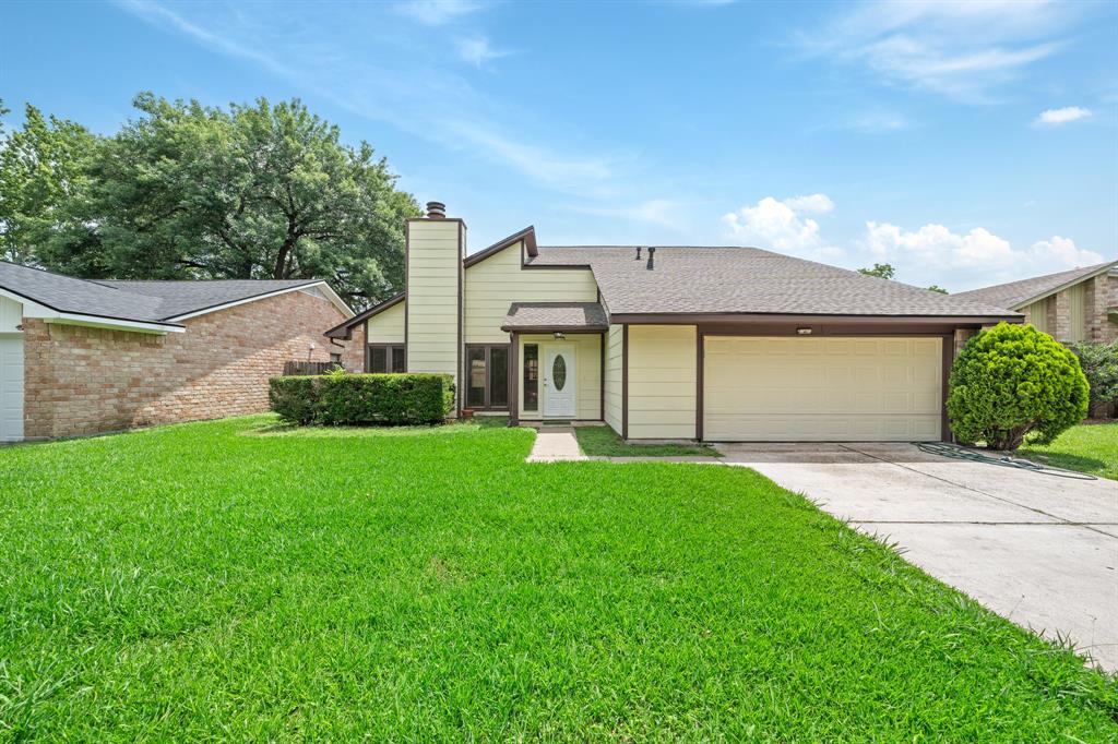 3110 Frontier Drive, Sugar Land, Texas image 1
