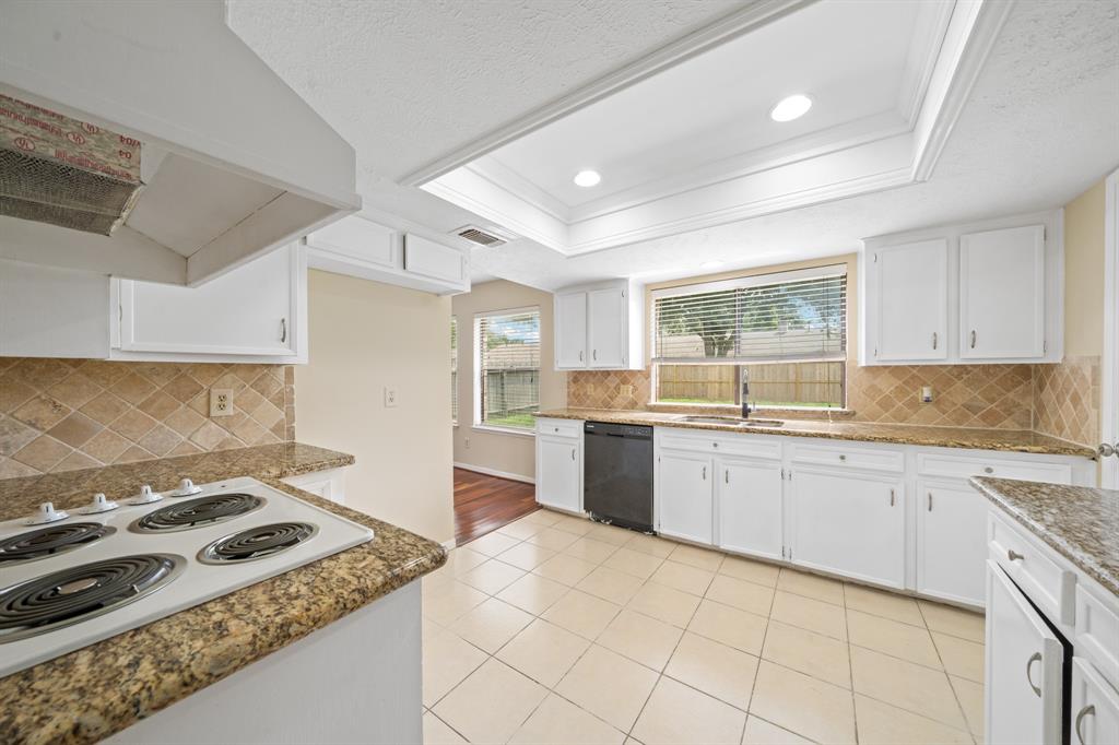 3110 Frontier Drive, Sugar Land, Texas image 14