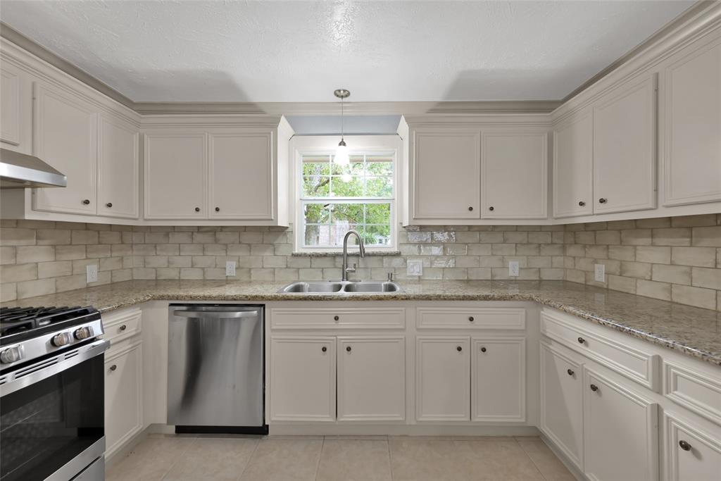 539 Fort Sumpter Street, Conroe, Texas image 5