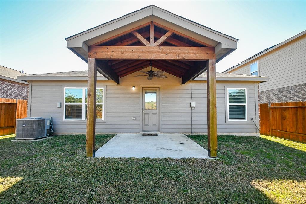 22718 Steel Blue Jaybird Drive, Hockley, Texas image 32