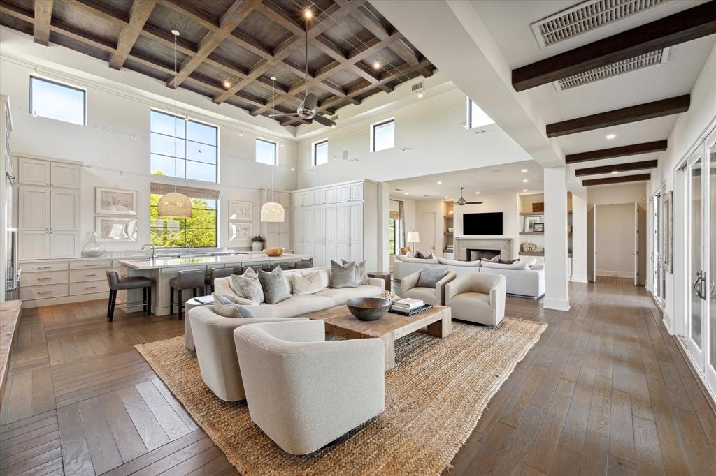 633 Quintana Roo Place