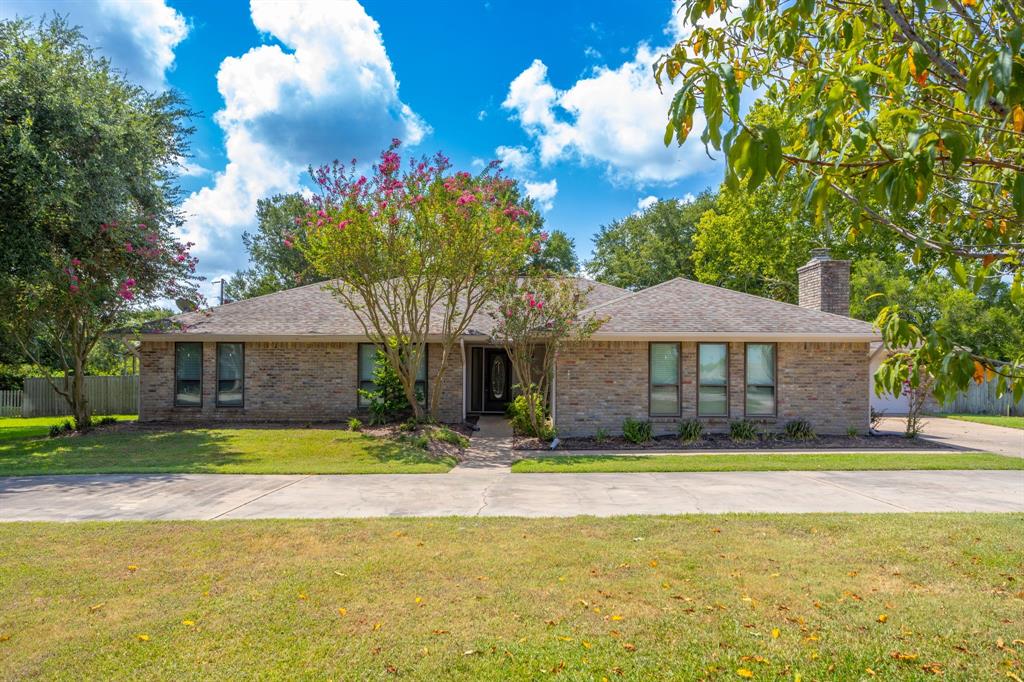 View Brenham, TX 77833 house