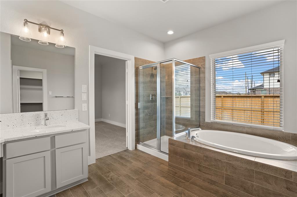 2017 Atlas Cedar Drive, Conroe, Texas image 13