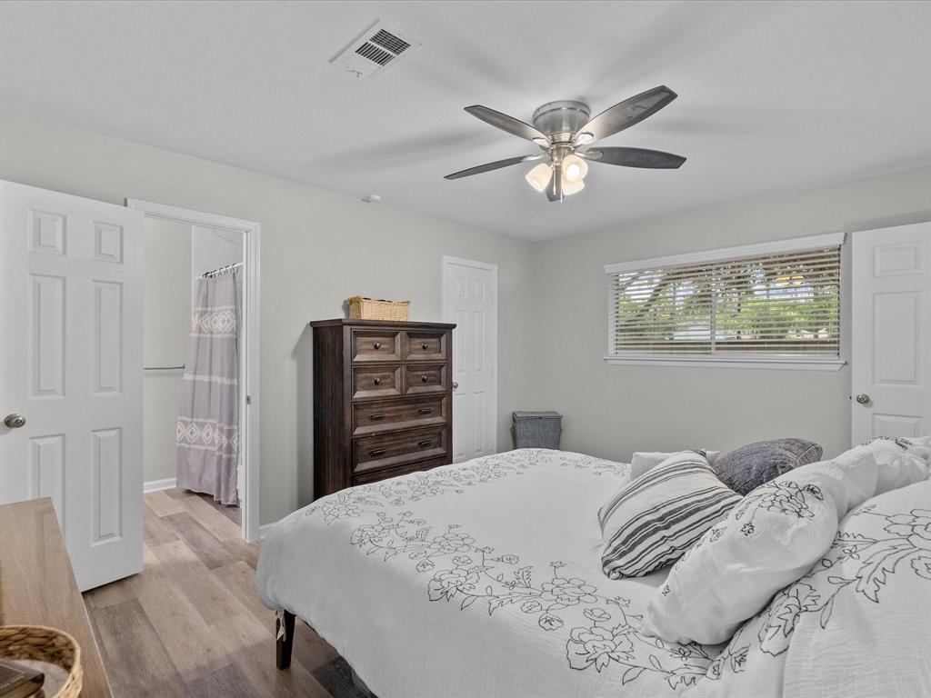 16602 Hibiscus Lane, Friendswood, Texas image 18