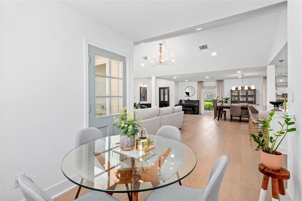 10706 Valley Forge Drive, Houston, Texas image 22