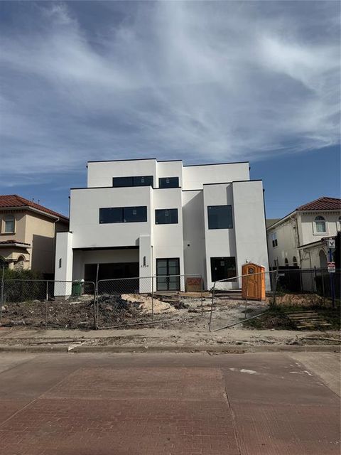 3209 Mcculloch Circle Houston TX 77056