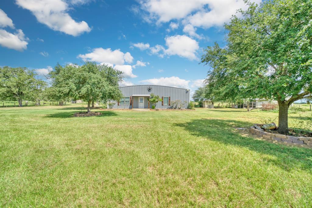 2266 Dutton Lane, Madisonville, Texas image 3