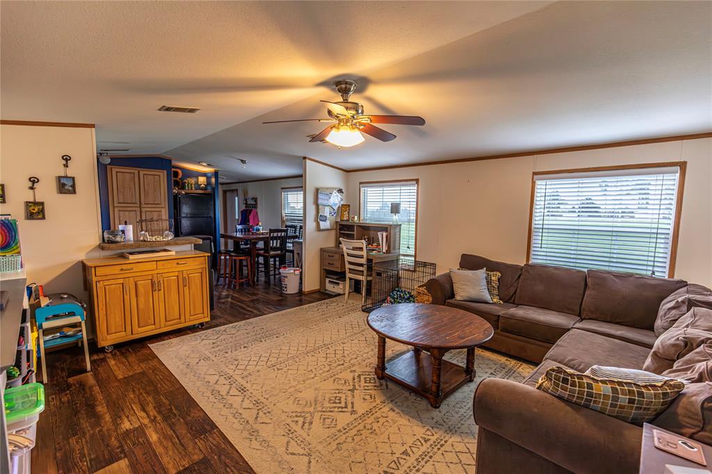 S Loop 497 W, Bellville, Texas image 6