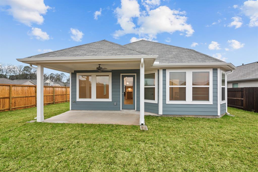 17531 Grand Fir Lane, New Caney, Texas image 4