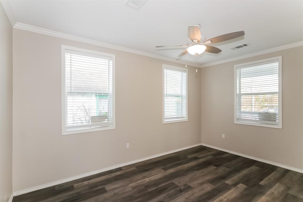 3704 Sauer Street, Houston, Texas image 3