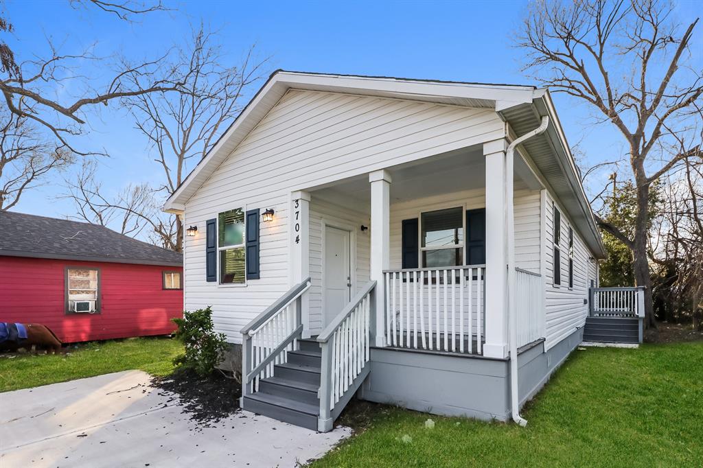 3704 Sauer Street, Houston, Texas image 2