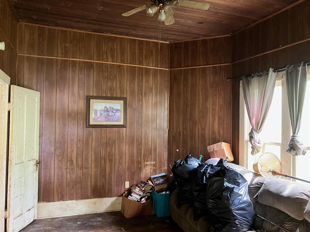 308 S East Street, Edna, Texas image 6