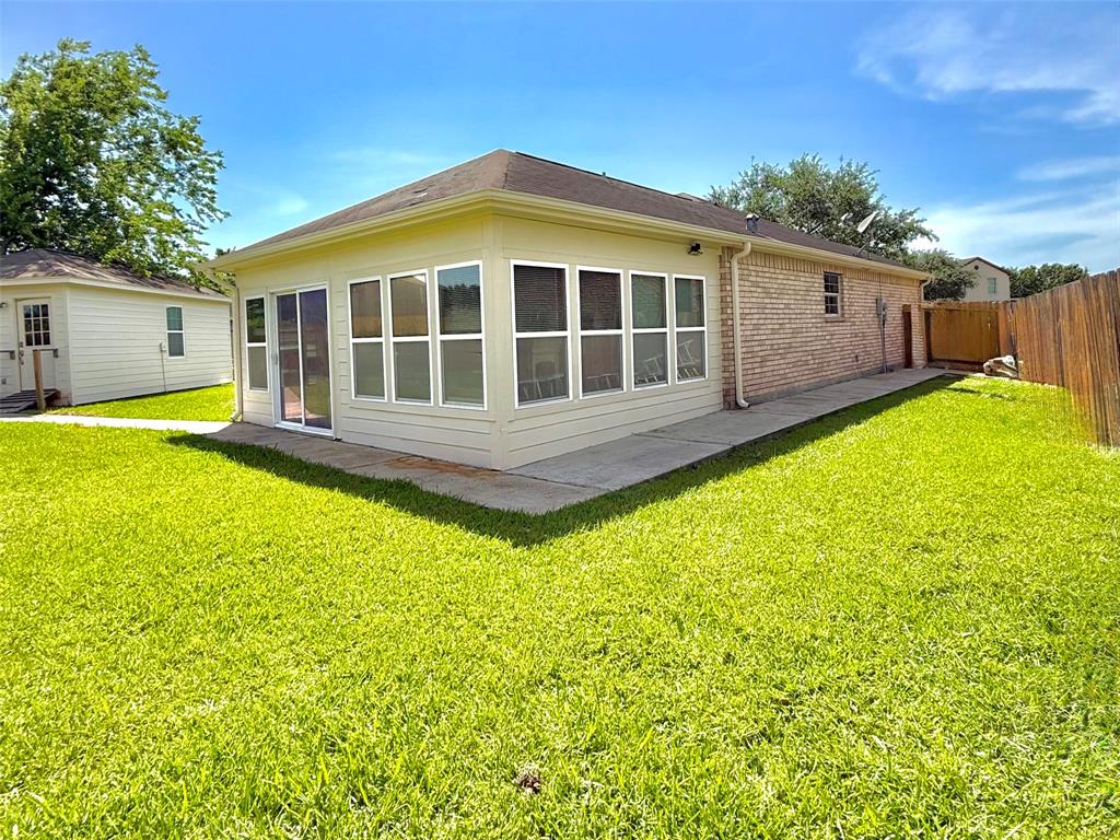 5519 Rios Sabinas Street, Rosharon, Texas image 12