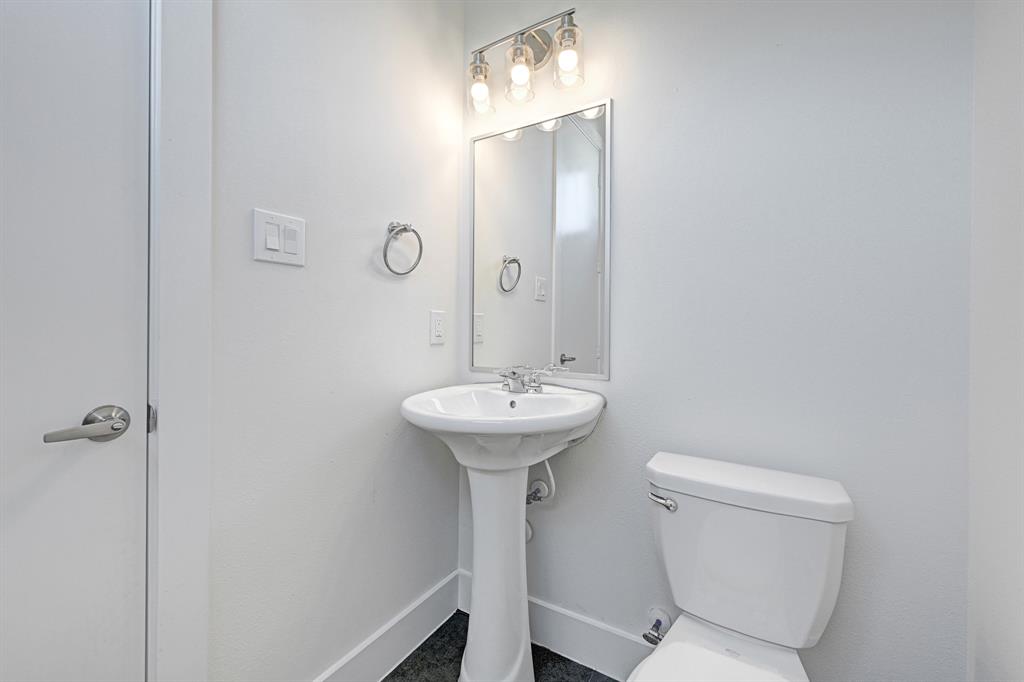 3313 Baer Street, Houston, Texas image 17
