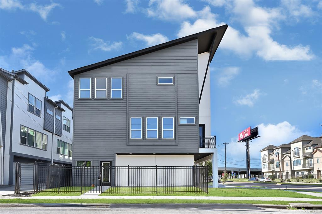 3313 Baer Street, Houston, Texas image 3