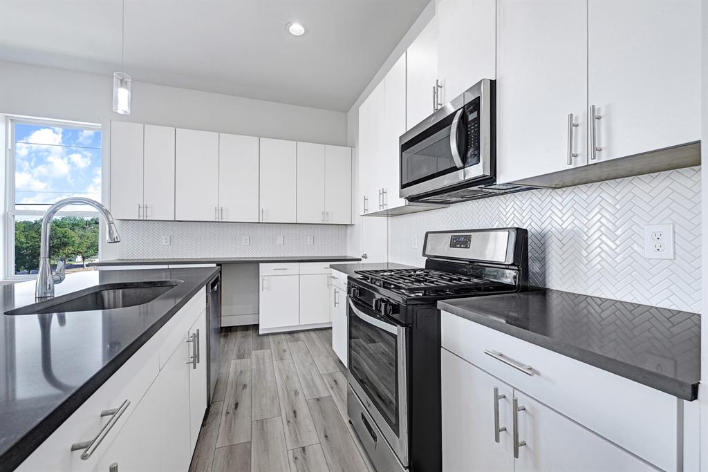 3313 Baer Street, Houston, Texas image 12