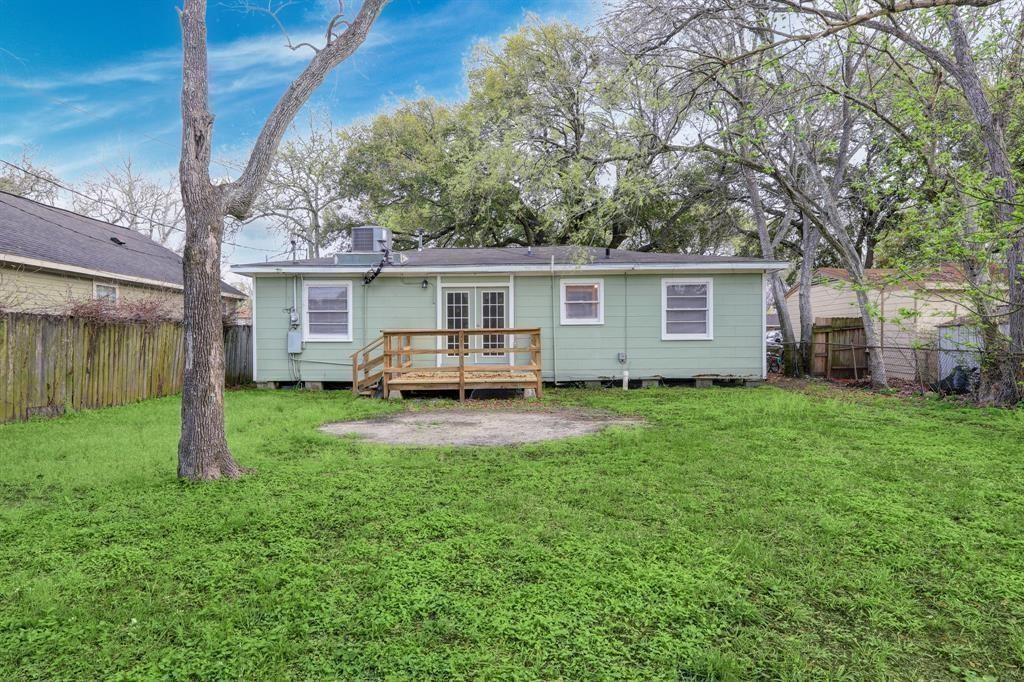 1917 Little Street, La Marque, Texas image 9