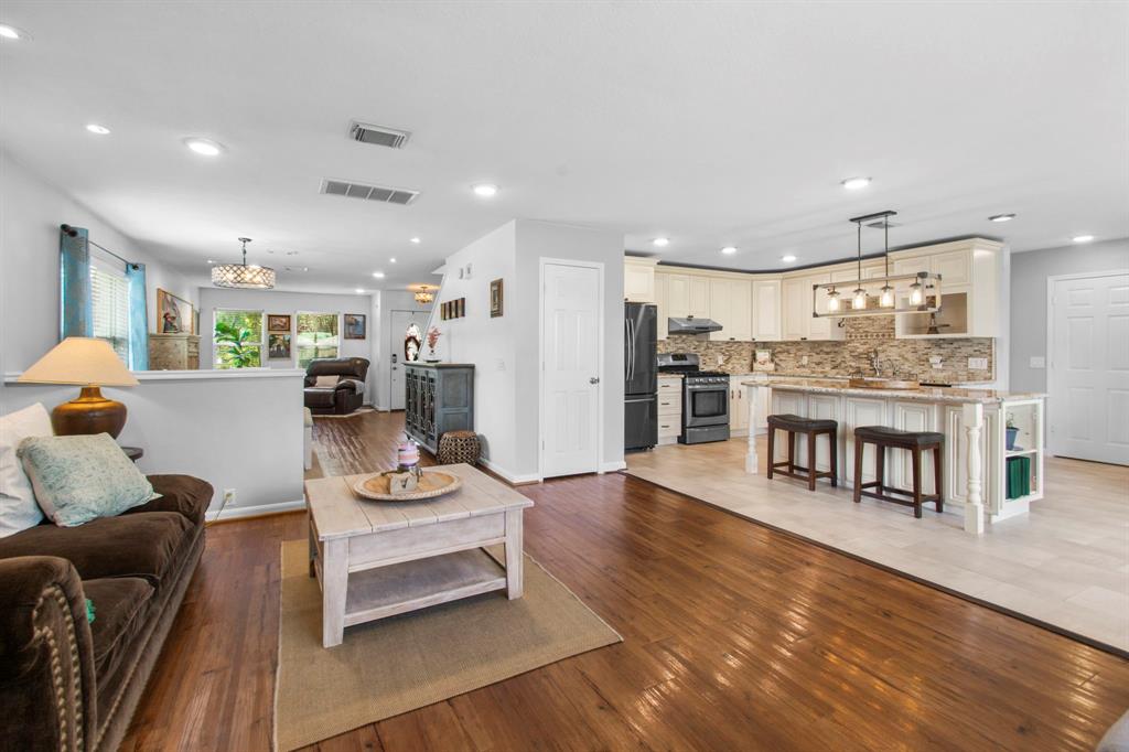 18302 Valiant Brook Court, Humble, Texas image 3