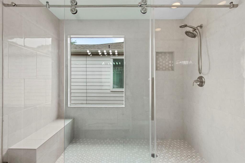 18302 Valiant Brook Court, Humble, Texas image 24