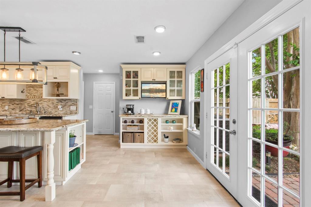 18302 Valiant Brook Court, Humble, Texas image 11
