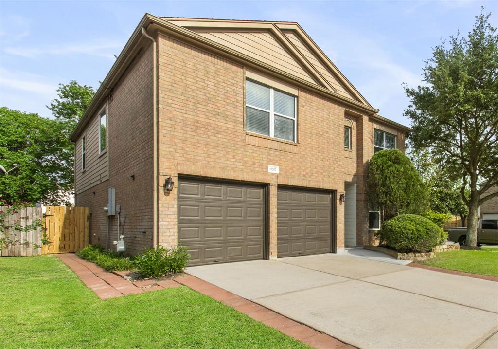 18302 Valiant Brook Court, Humble, Texas image 32