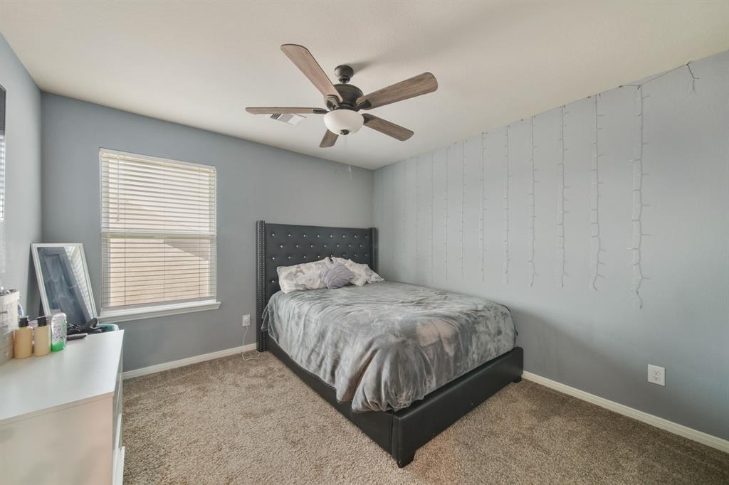 8819 Alpine Wood Way, Rosharon, Texas image 18