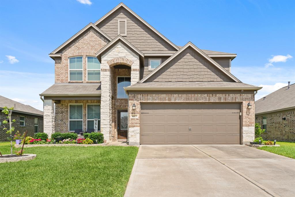 8819 Alpine Wood Way, Rosharon, Texas image 1