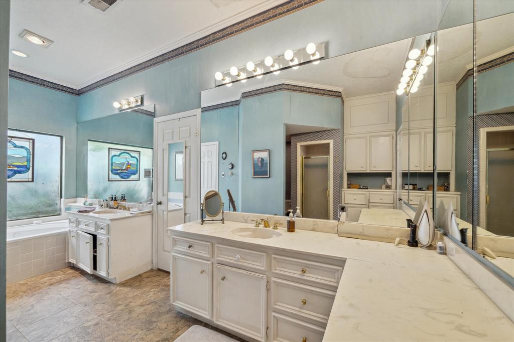 1722 Randons Point Drive, Sugar Land, Texas image 14