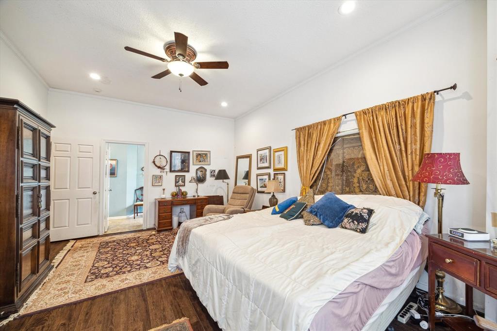 1722 Randons Point Drive, Sugar Land, Texas image 13