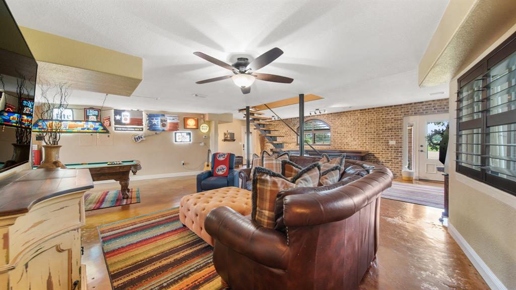6714 Spray Lane, Rosharon, Texas image 13
