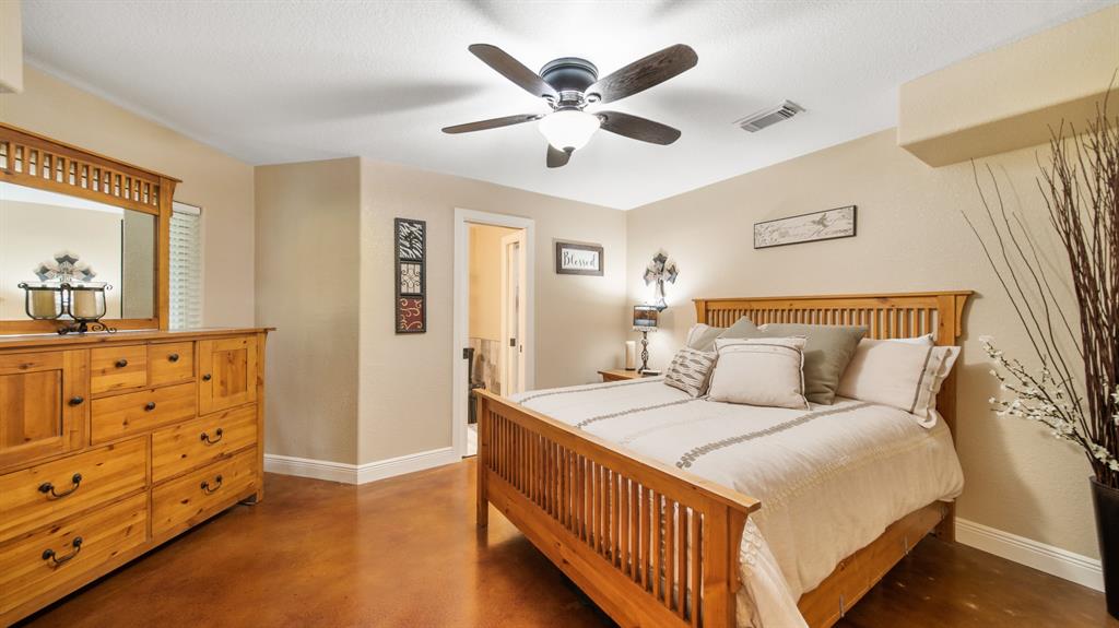 6714 Spray Lane, Rosharon, Texas image 14