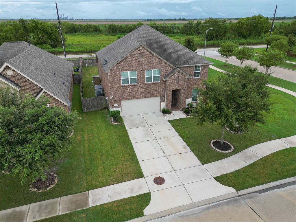 2129 Silver Canyon Lane, Rosenberg, Texas image 2